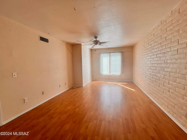 8450 E Old Spanish Trl Apt 227, Tucson, AZ 85710