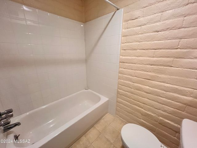 8450 E Old Spanish Trl Apt 227, Tucson, AZ 85710