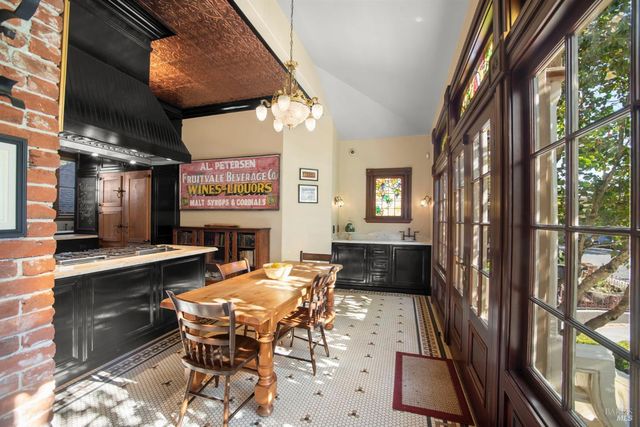 608 Randolph St, Napa, CA 94559