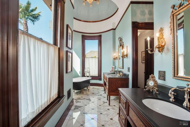 608 Randolph St, Napa, CA 94559