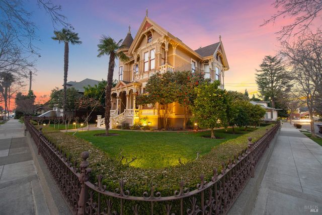 608 Randolph St, Napa, CA 94559