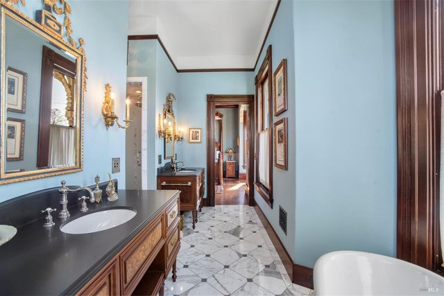 608 Randolph St, Napa, CA 94559