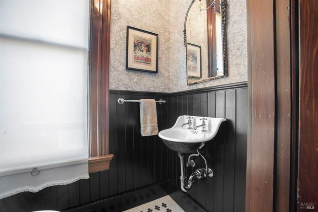 608 Randolph St, Napa, CA 94559