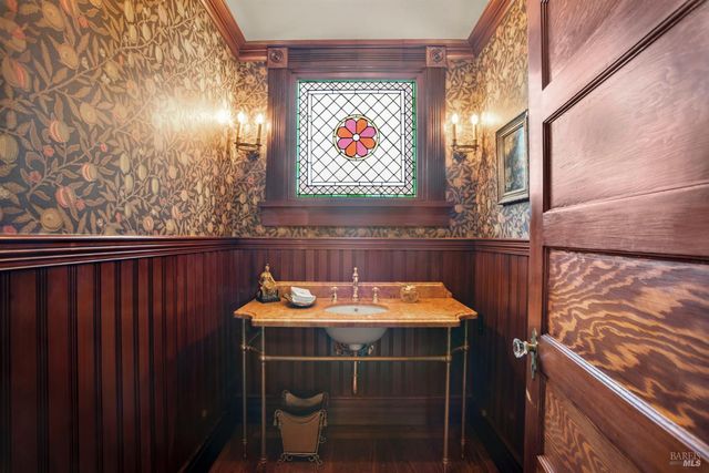 608 Randolph St, Napa, CA 94559