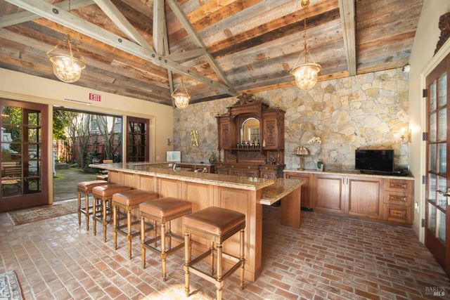 608 Randolph St, Napa, CA 94559