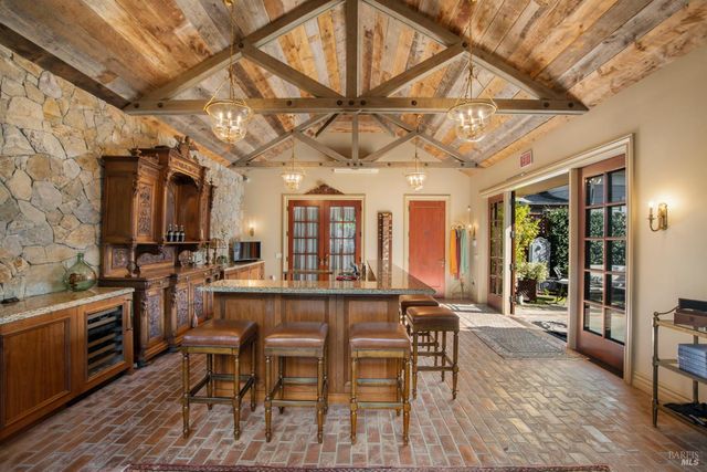 608 Randolph St, Napa, CA 94559