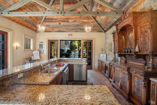 608 Randolph St, Napa, CA 94559