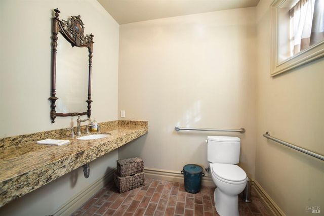 608 Randolph St, Napa, CA 94559