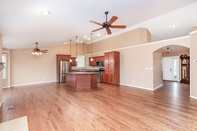 2099 Madison Drive, Hebron, KY 41048