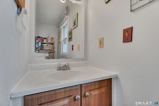 427 Zion Street, Hartford, CT 06106