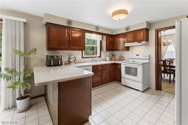 9572 Beryl Street NW, Canal Fulton, OH 44646