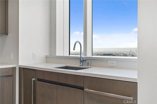 889 Francisco Street 2408, Los Angeles, CA 90017