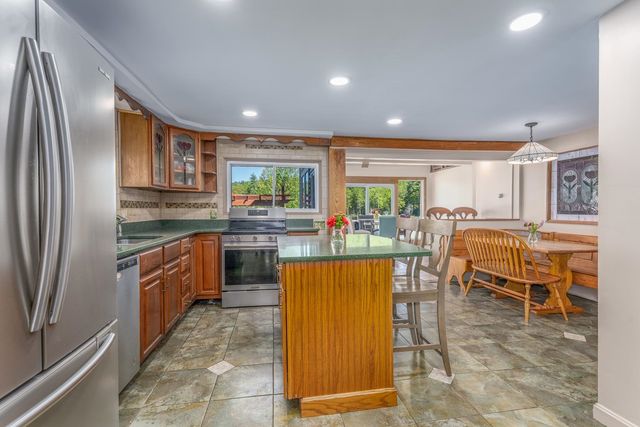 140 Mountain View Road, Deerfield, NH 03037