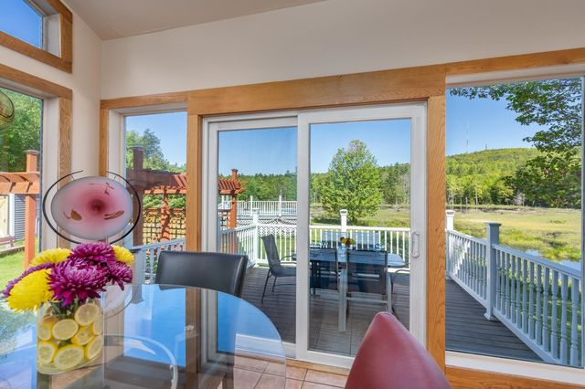 140 Mountain View Road, Deerfield, NH 03037