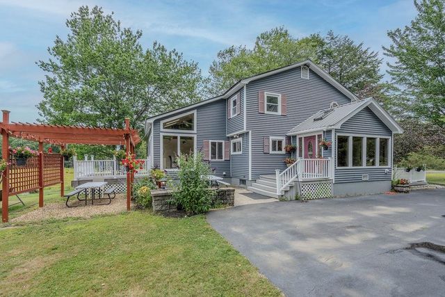 140 Mountain View Road, Deerfield, NH 03037