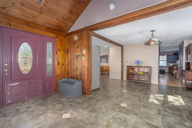 140 Mountain View Road, Deerfield, NH 03037