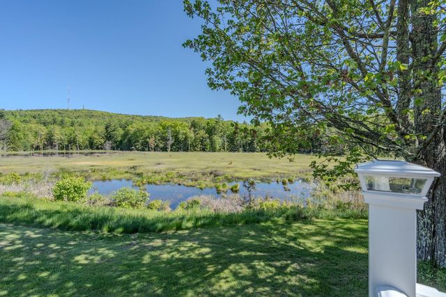 140 Mountain View Road, Deerfield, NH 03037