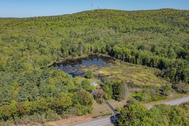 140 Mountain View Road, Deerfield, NH 03037