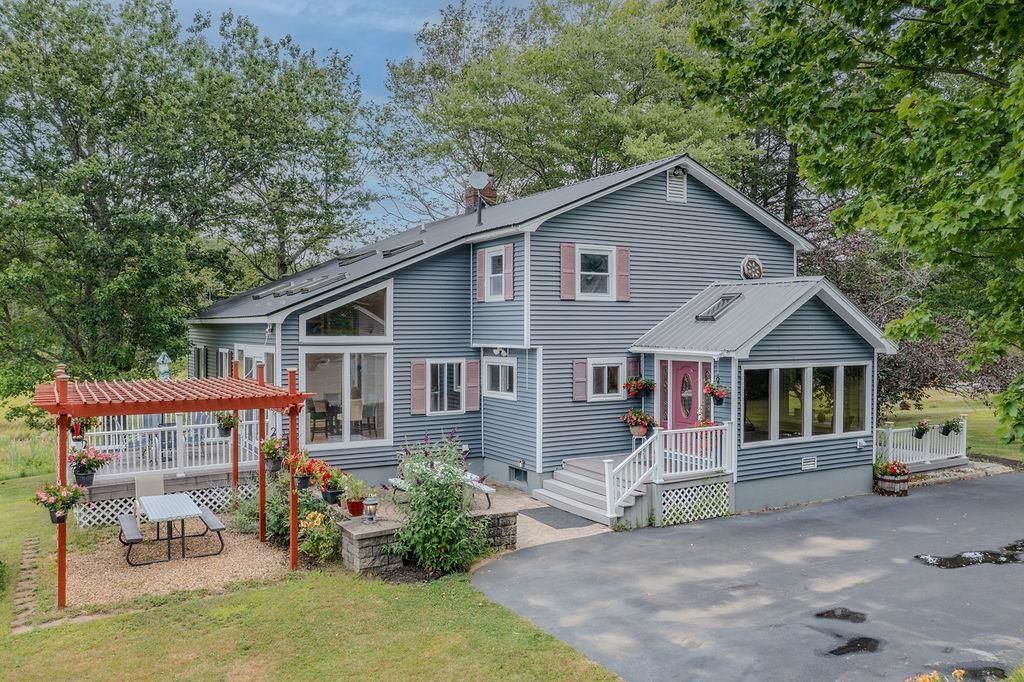 140 Mountain View Road, Deerfield, NH 03037