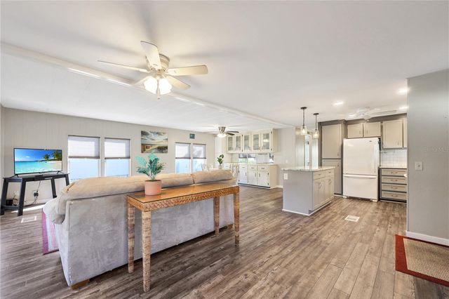 2100 KINGS HIGHWAY 465, Port Charlotte, FL 33980