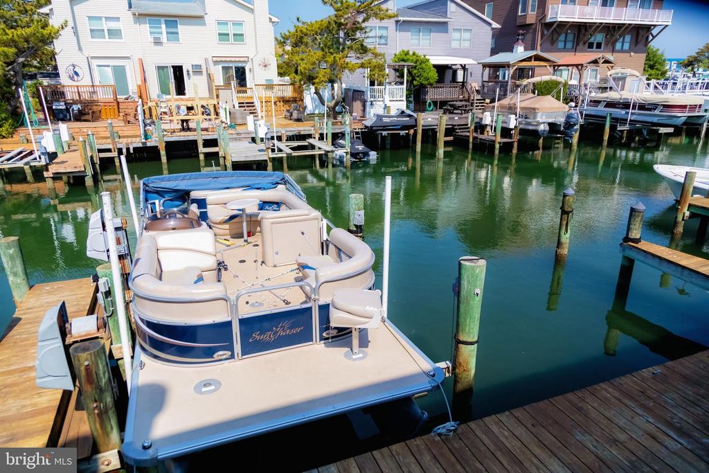 2807-D PLOVER DR #4, Ocean City, MD 21842