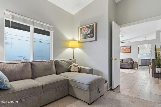 4915 W EVANS Drive, Glendale, AZ 85306