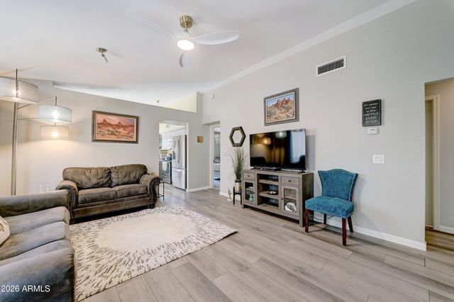 4915 W EVANS Drive, Glendale, AZ 85306