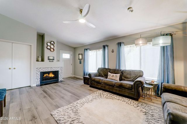 4915 W EVANS Drive, Glendale, AZ 85306