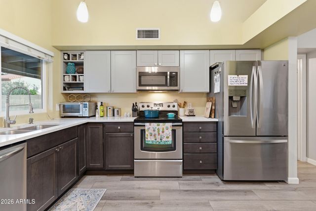 4915 W EVANS Drive, Glendale, AZ 85306