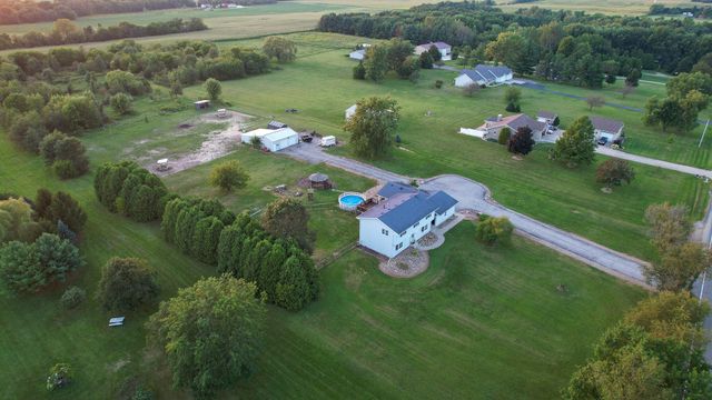 17584 Mississippi Street, Lowell, IN 46356