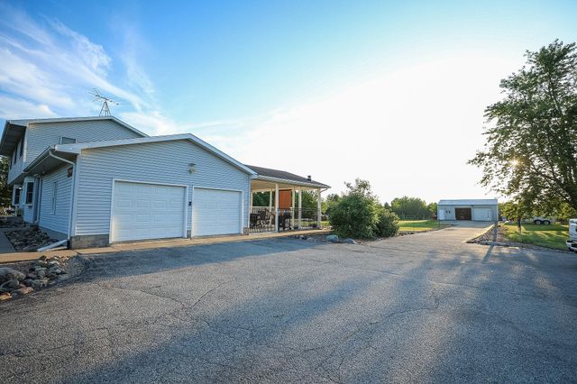 17584 Mississippi Street, Lowell, IN 46356