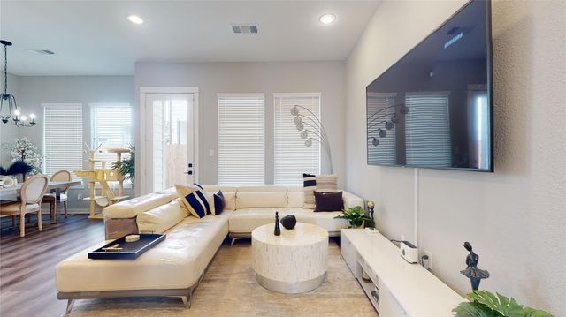 8439 Berry Brush Lane, Houston, TX 77022
