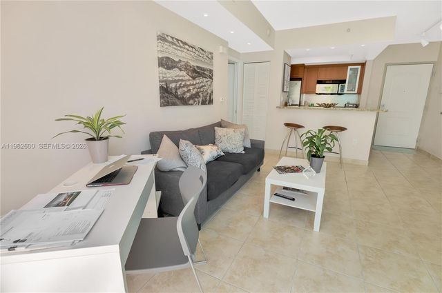 110 Washington Ave 2414, Miami Beach, FL 33139