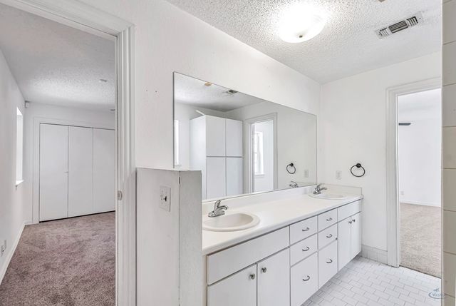 3908 W County Rd 145, Midland, TX 79706