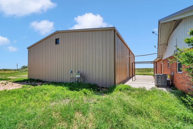 3908 W County Rd 145, Midland, TX 79706