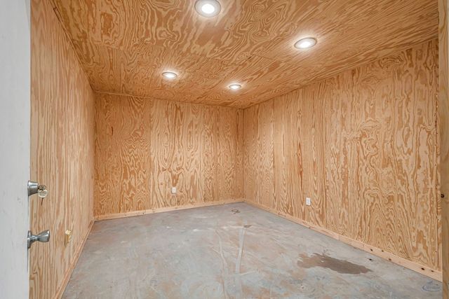 3908 W County Rd 145, Midland, TX 79706