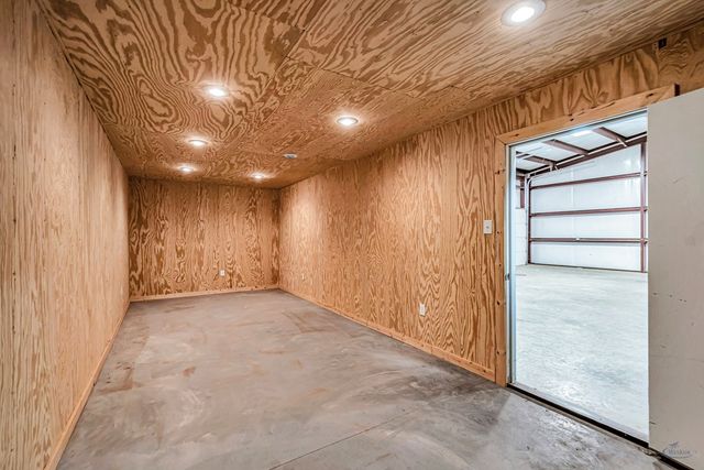 3908 W County Rd 145, Midland, TX 79706