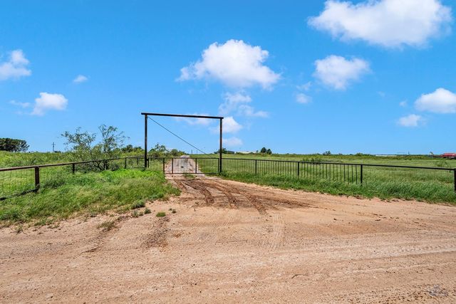 3908 W County Rd 145, Midland, TX 79706