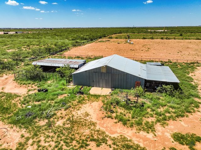 3908 W County Rd 145, Midland, TX 79706