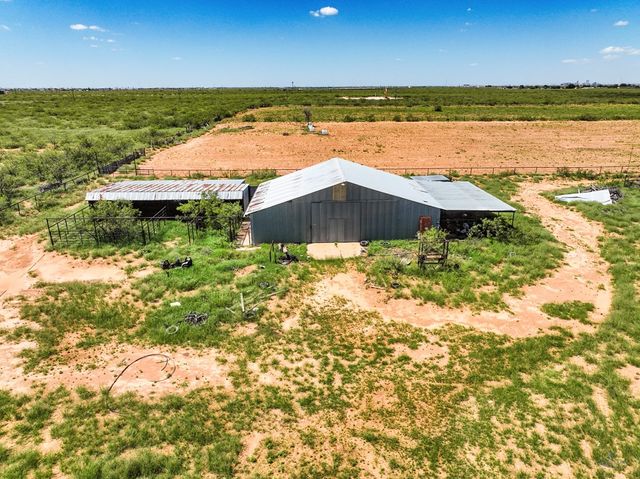 3908 W County Rd 145, Midland, TX 79706