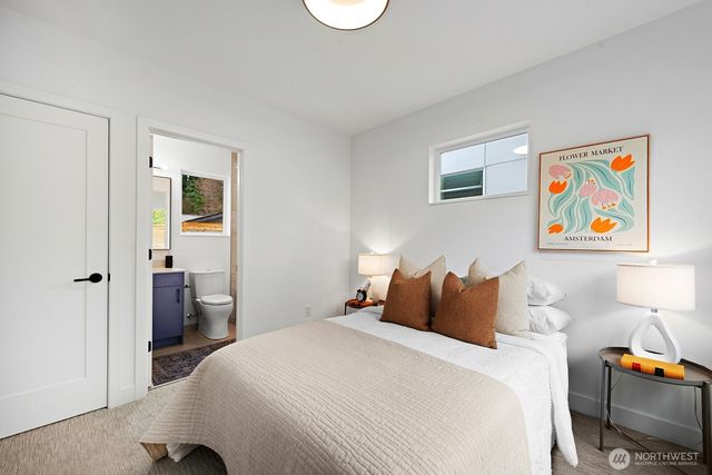 3216 47th Avenue SW, Seattle, WA 98116