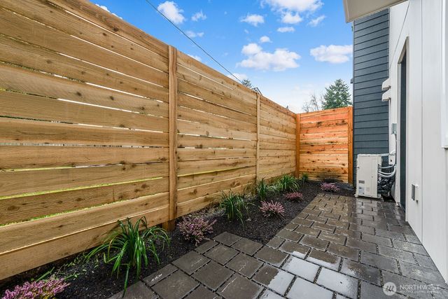 3216 47th Avenue SW, Seattle, WA 98116