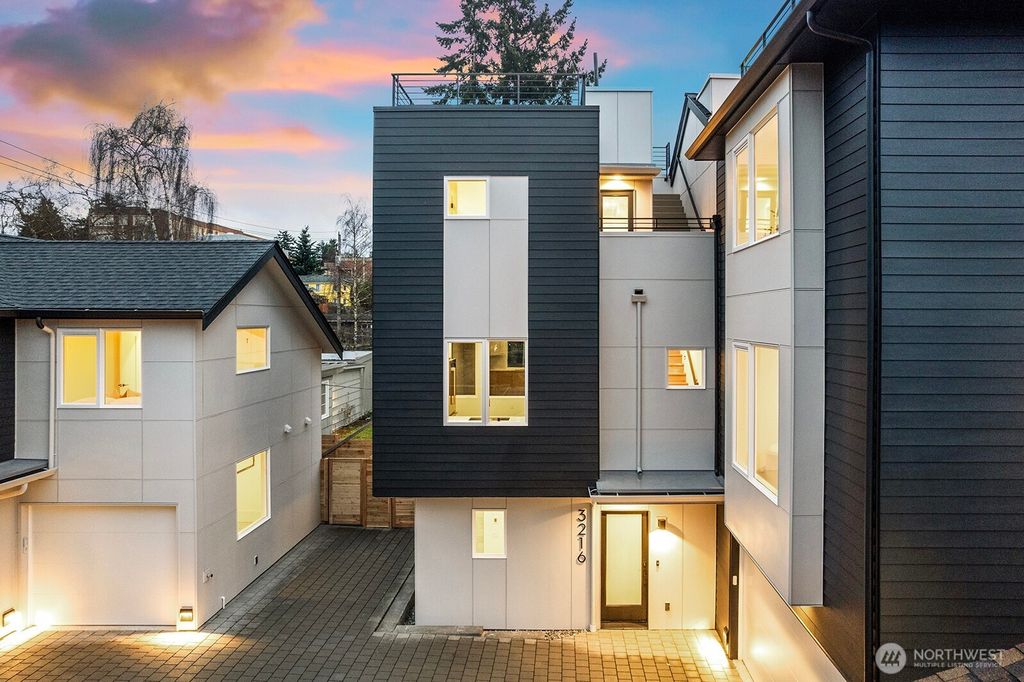3216 47th Avenue SW, Seattle, WA 98116