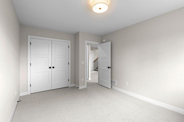 3779 Knightsbridge Lane N, Lake Elmo, MN 55042