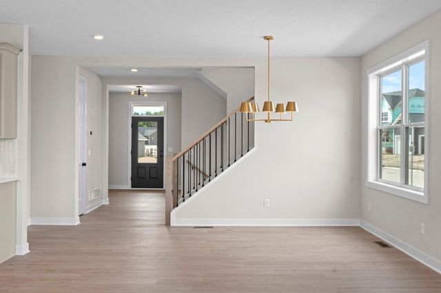3779 Knightsbridge Lane N, Lake Elmo, MN 55042