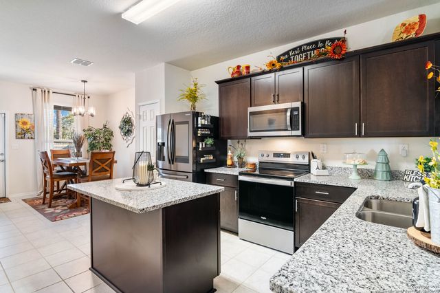 11318 Long Rider, San Antonio, TX 78254