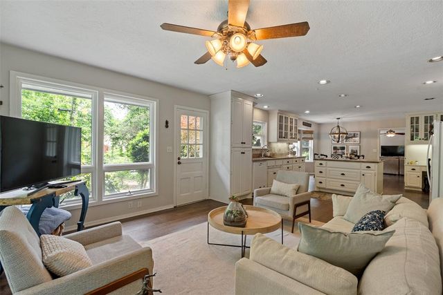 714 Long Circle, Norman, OK 73071