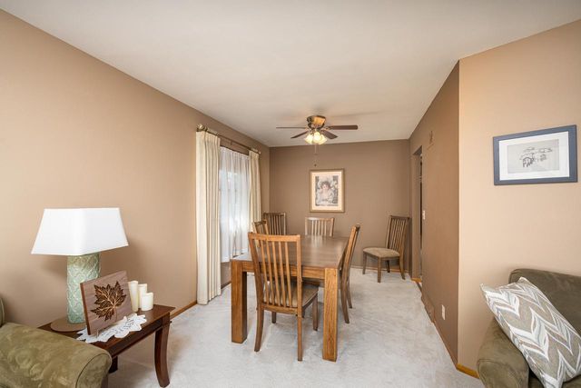 6968 W Tesch AVENUE, Milwaukee, WI 53220