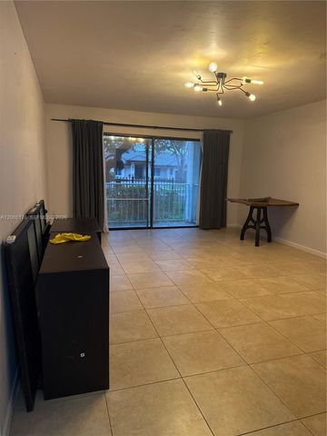 9301 SW 92nd Ave A102, Miami, FL 33176