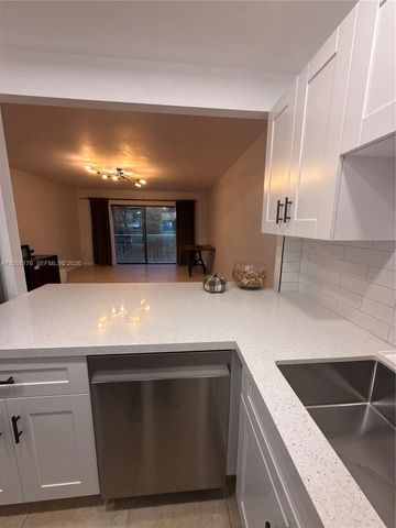 9301 SW 92nd Ave A102, Miami, FL 33176